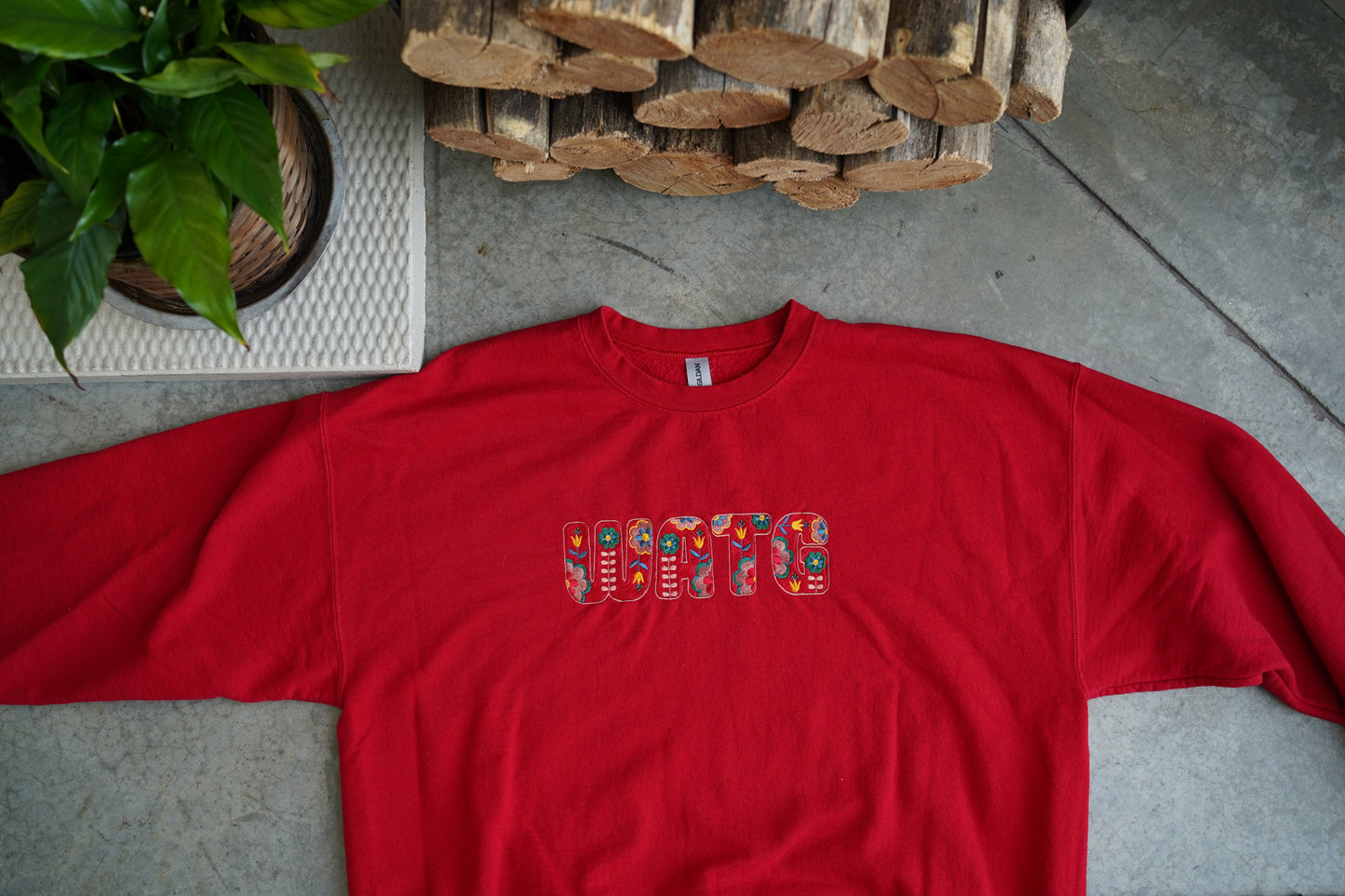 (2XL) Embroidered Sweatshirt (Scandinavian WATG)
