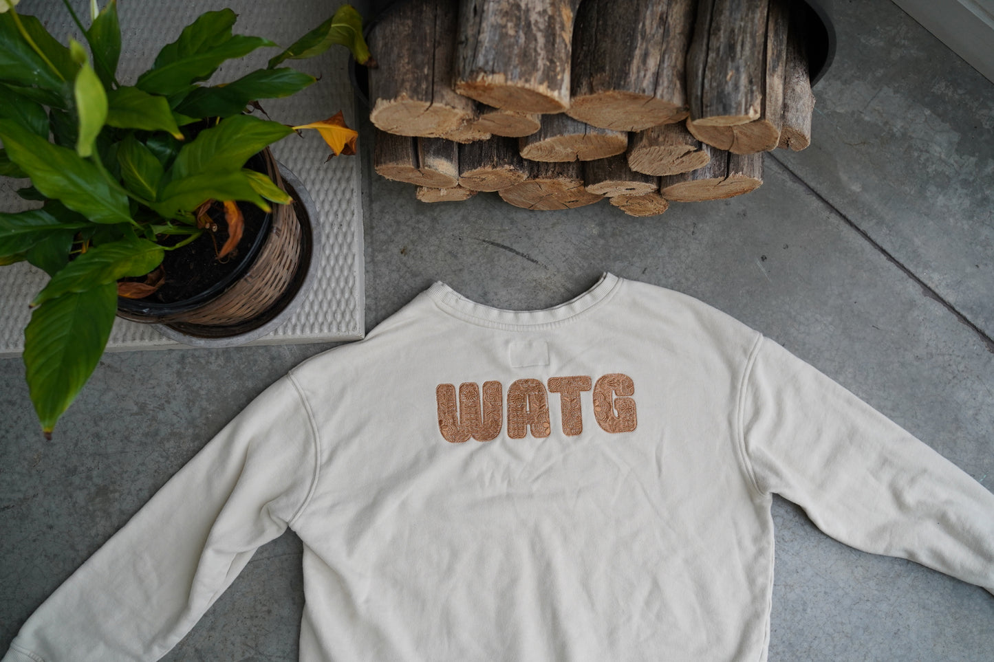 (M) Embroidered Sweatshirt (Mountain 'WATG' Floral)
