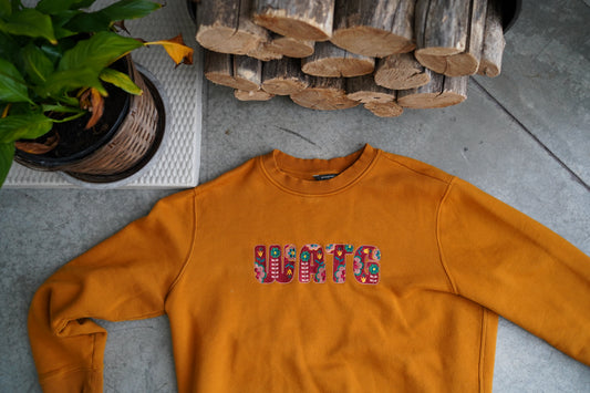 (XL) Embroidered Sweatshirt (Scandinavian WATG)