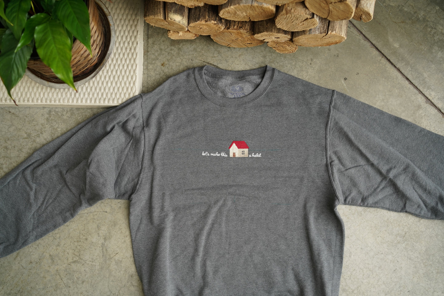 (M) Embroidered Sweatshirt (House a Habit)